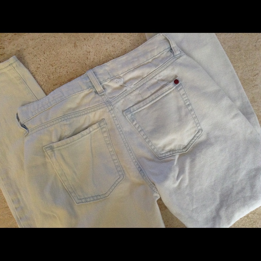 Bullhead Boyfriend Ripped Jeans💙 - Picture 4 of 8